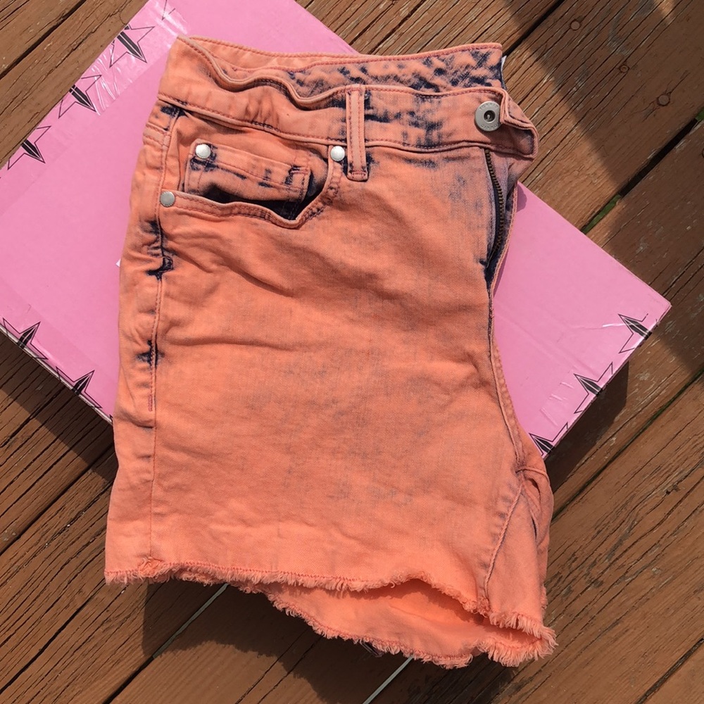 5 pocket Torrid feel the fit denim shorts! Size 16 - Picture 6 of 8